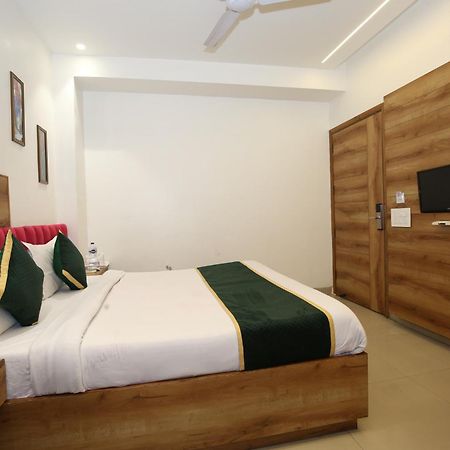 Hotel Rv Regency 阿姆利则 外观 照片