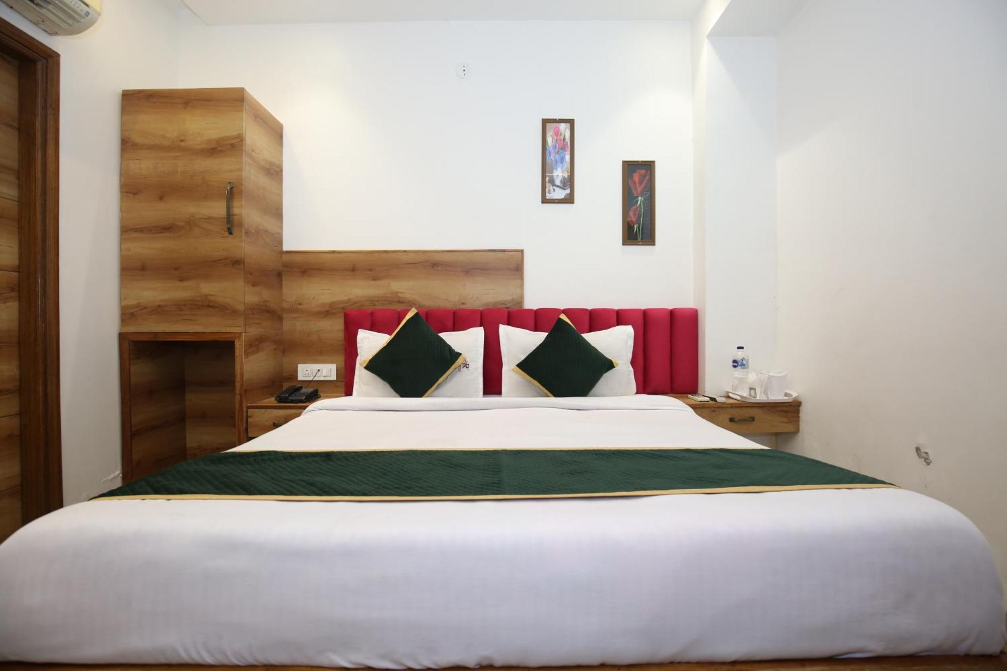 Hotel Rv Regency 阿姆利则 外观 照片