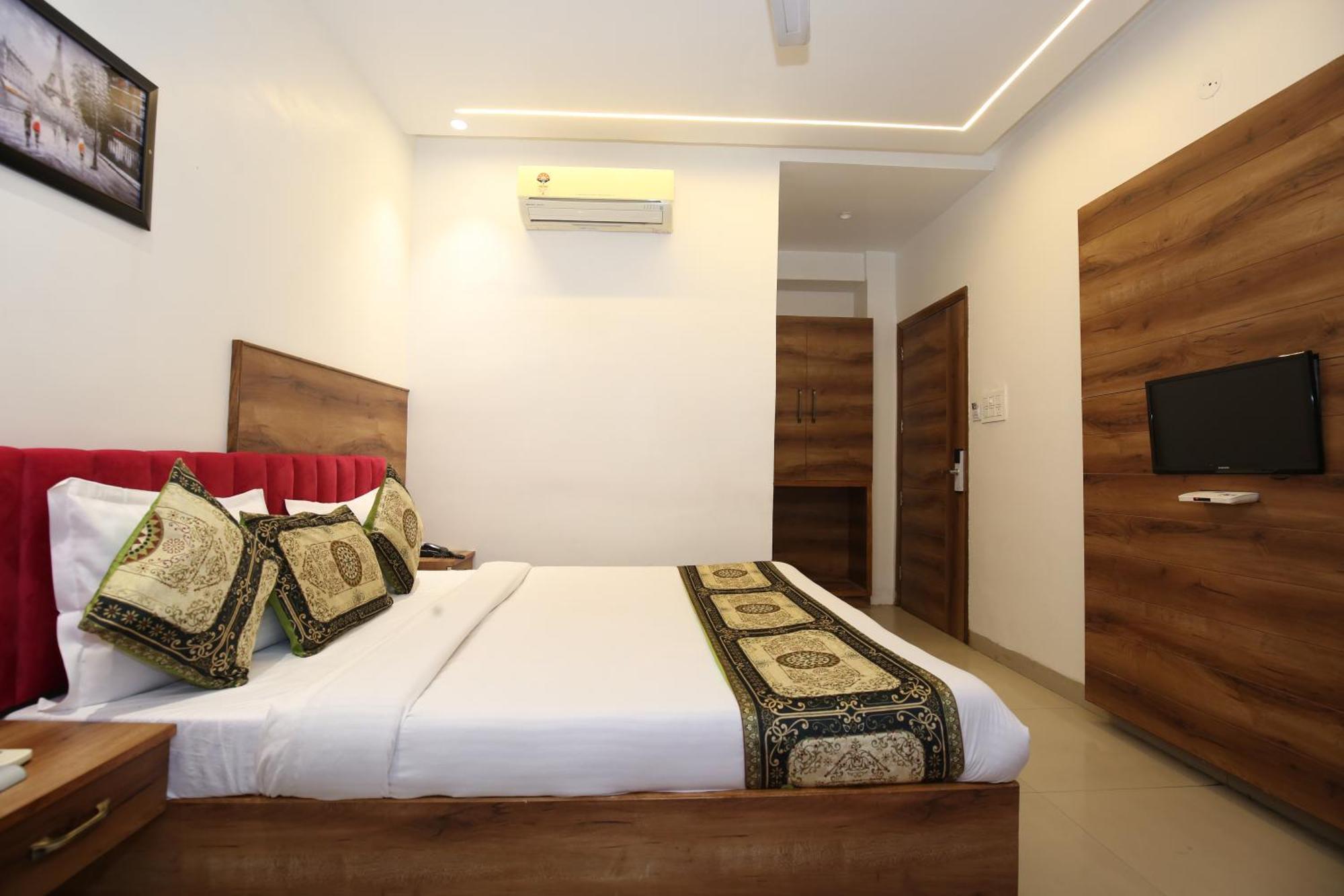 Hotel Rv Regency 阿姆利则 外观 照片