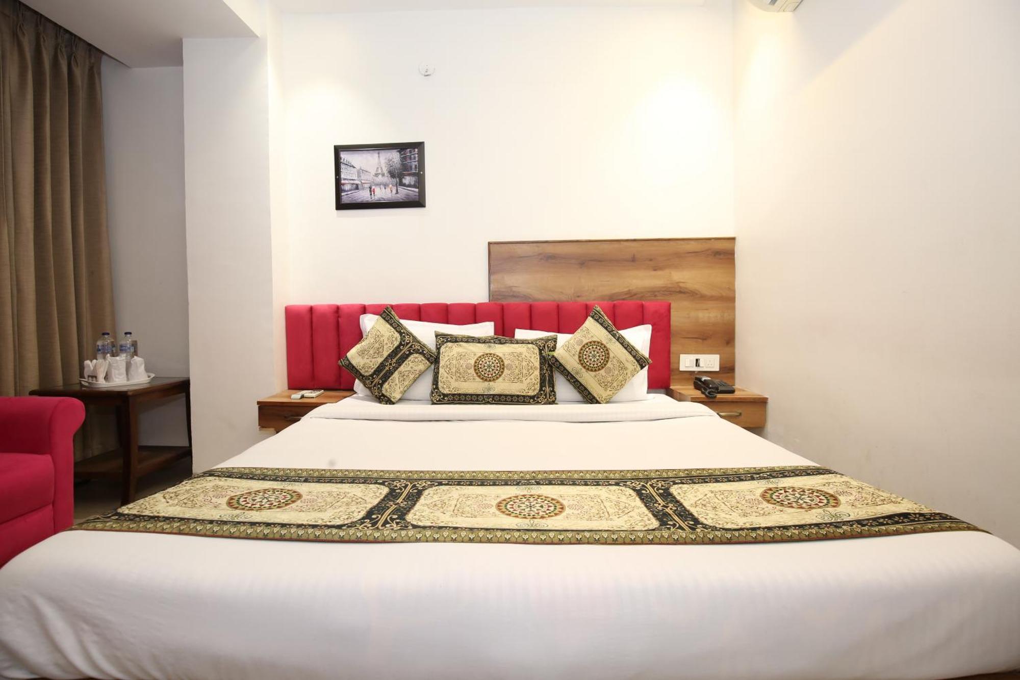 Hotel Rv Regency 阿姆利则 外观 照片
