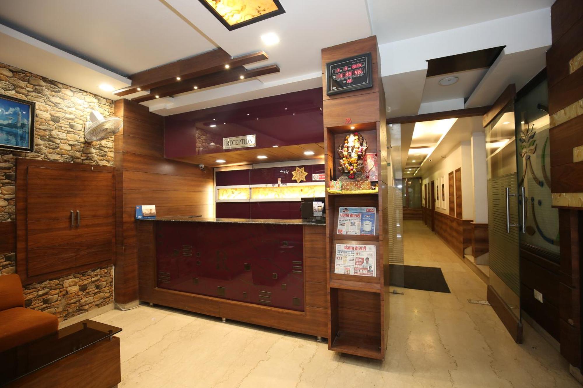 Hotel Rv Regency 阿姆利则 外观 照片