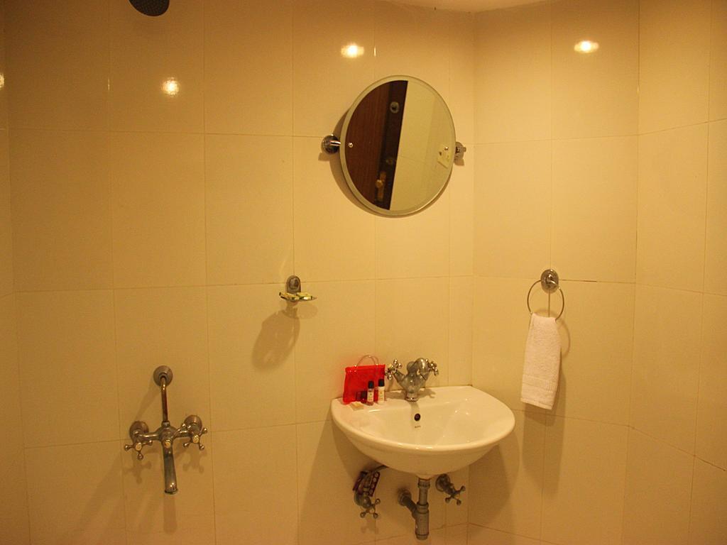 Hotel Rv Regency 阿姆利则 外观 照片